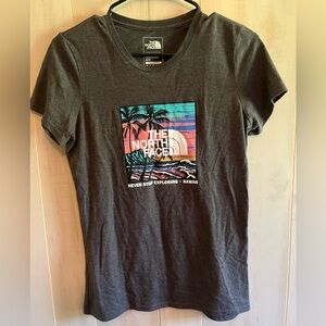 The North Face never stop exploring Hawaii Tee